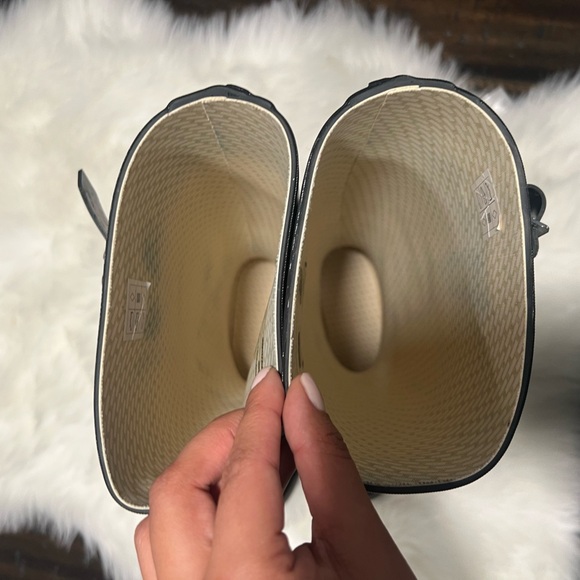 Hunter classic tall rubber boots black EUC size 6 medium or 7 narrow - Picture 6 of 9